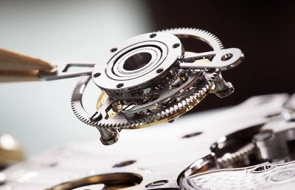 上海万国手表售后维修保养服务点